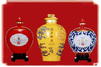 郑州中原区烟酒回收五粮液各种摆件.jpg